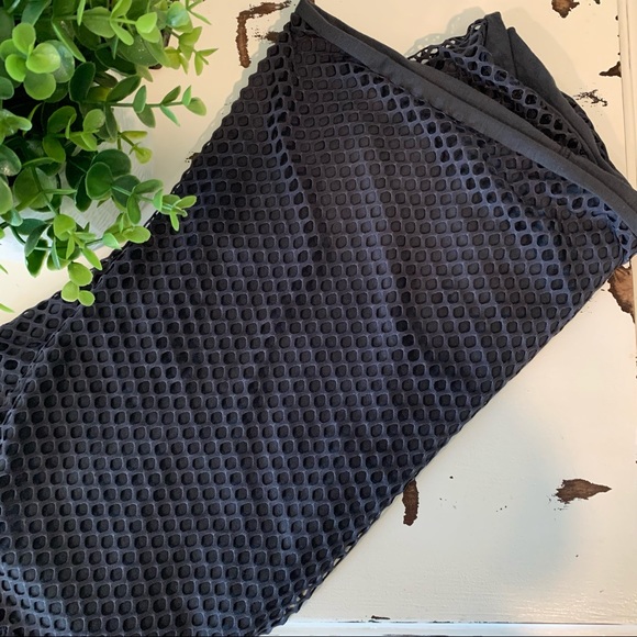 ✨$5✨ Apana | Soft Textured Infinity Scarf - Picture 2 of 8